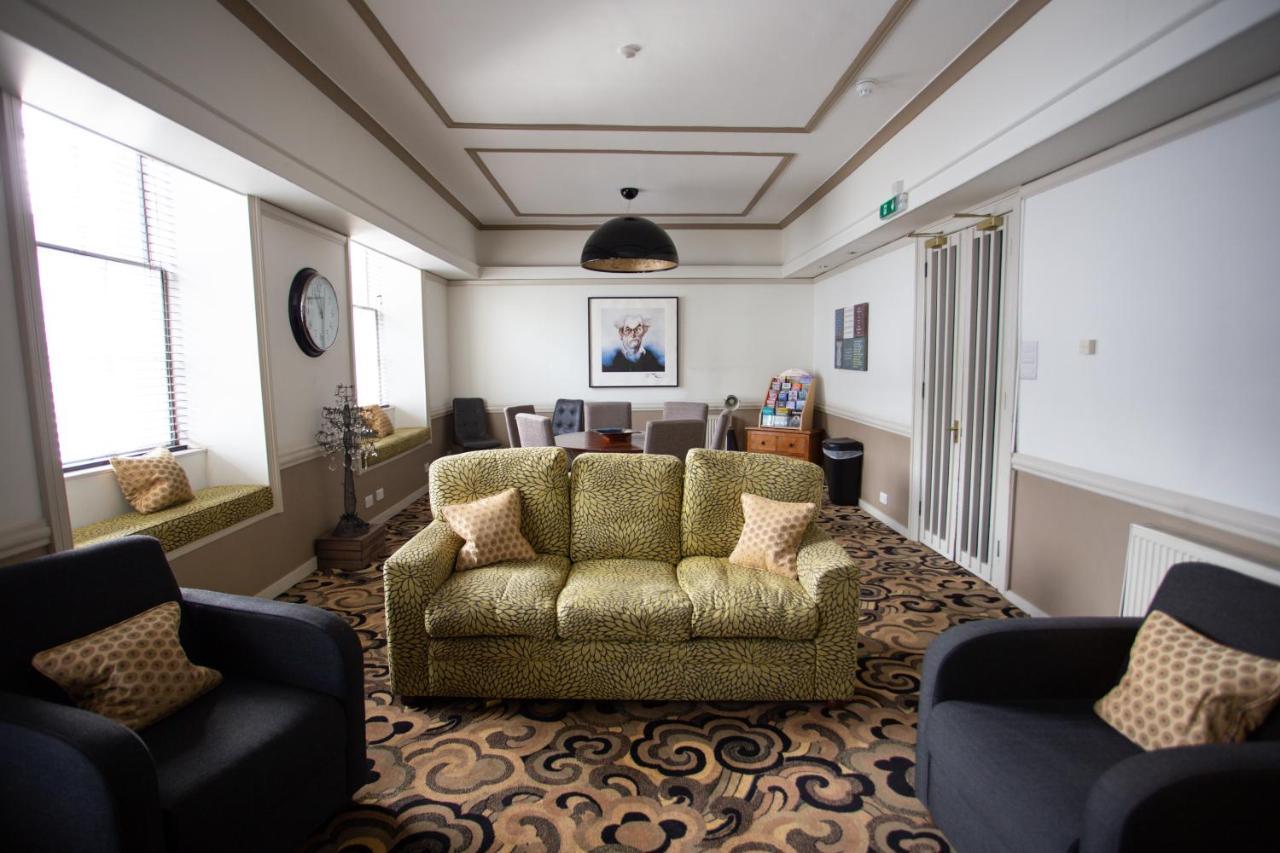 Mannings Hotel Труро Екстер'єр фото